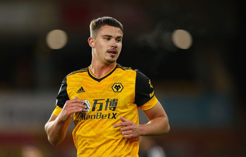 阿斯顿维拉训练开放日，冲刺阶段绝杀压哨引欢呼，西甲在即，球探报告显示潜力的简单介绍